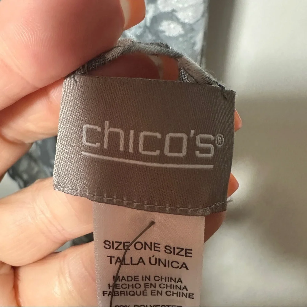 Chico’s NWT Fawn Fun Foil Infinity Gray Patterned Scarf Minimalist Casual Chic